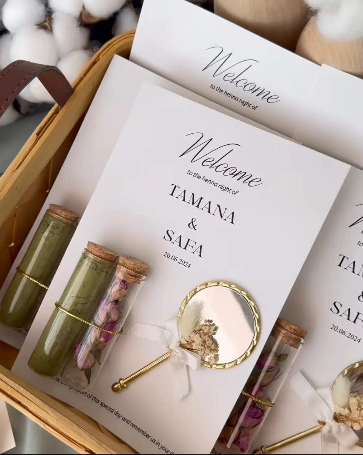Mini miroir personnalisé cadeau invité — prénoms gravés | CréaBySana
