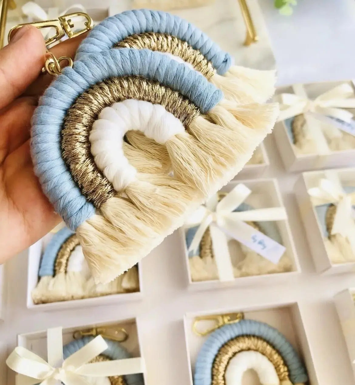 Porte-clés artisanal personnalisé — cadeau invité original | CréaBySana