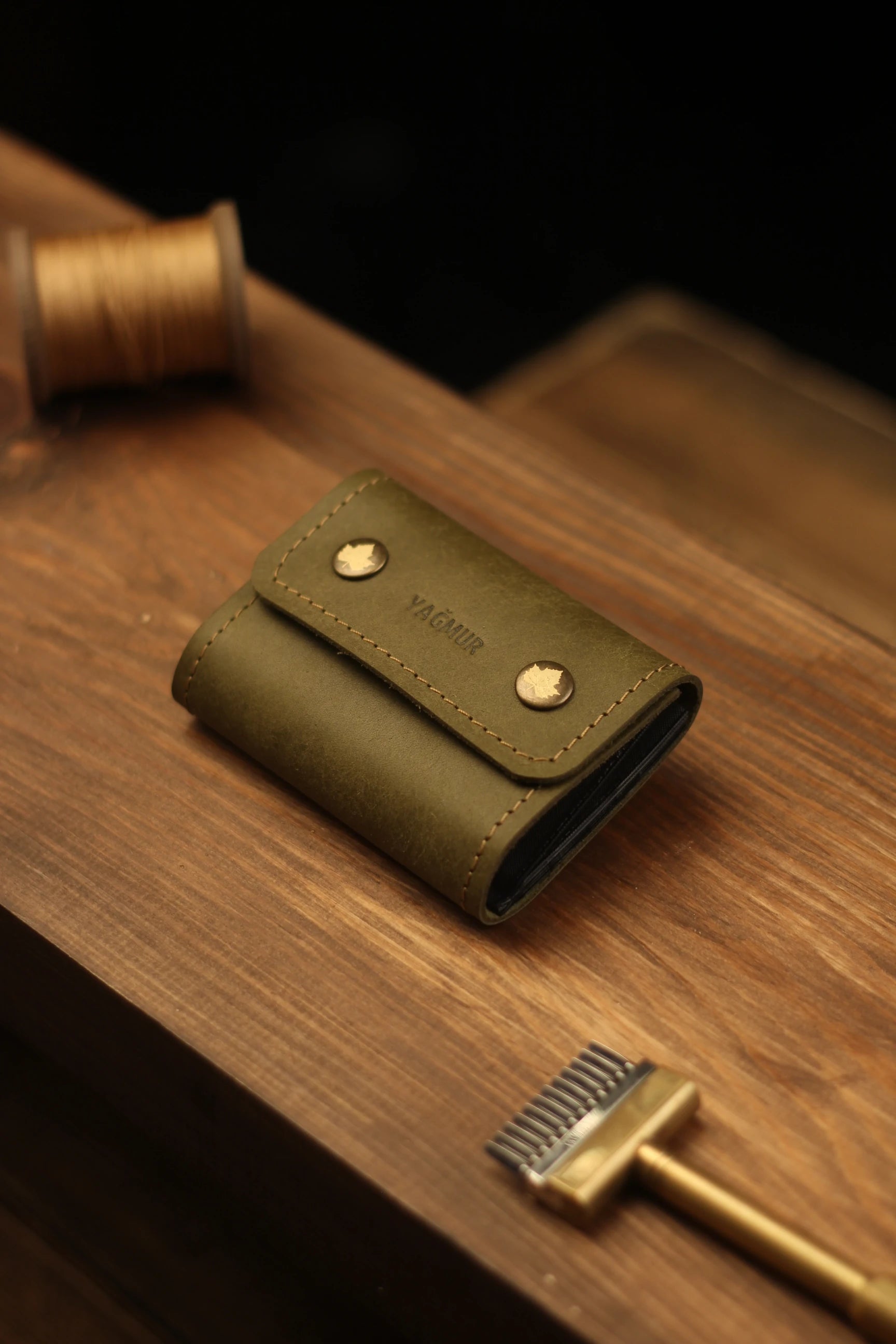 Porte-cartes cuir compact personnalisé — format 9,5×7,5 cm fait main | CréaBySana
